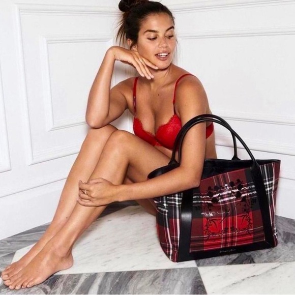 Victoria's Secret Tote Bag 2020 Limited Edition Red Plaid New MRSP $58 - Picture 2 of 6
